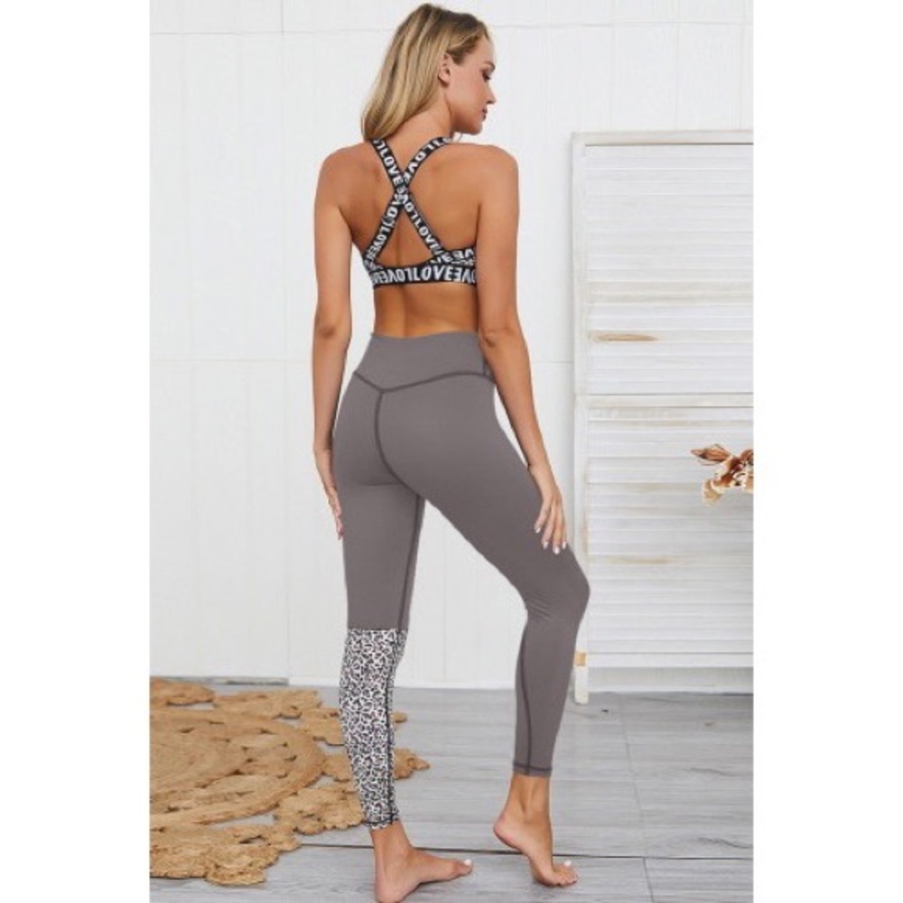 Gray Leopard Leggings and Sports Bra Yoga Set - Picture 3 of 7